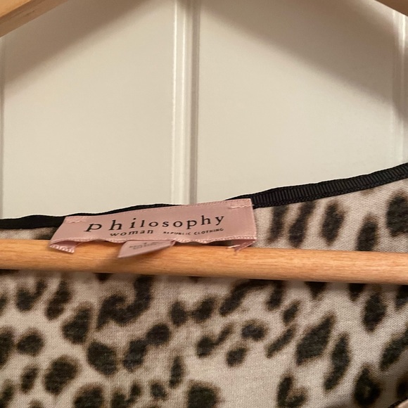 Blouse - Picture 2 of 3